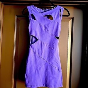 Gorgeous BEBE Purple Cut-out Mini dress Sz XS Perfect for Date Night! 🙋‍♀️👠💃